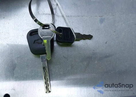 2014 Chevrolet Silverado 1500 1Lt from USA, damaged, VIN 1GCRCREC2EZ273689